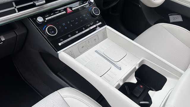 Hyundai SANTA FE 1.6 TGDi Plug-in Hybrid Ultimate 5dr 4WD Auto Estate