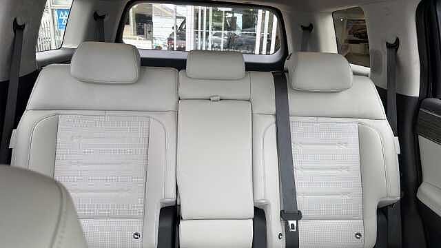 Hyundai SANTA FE 1.6 TGDi Plug-in Hybrid Ultimate 5dr 4WD Auto Estate