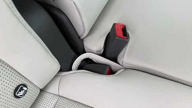Hyundai SANTA FE 1.6 TGDi Plug-in Hybrid Ultimate 5dr 4WD Auto Estate