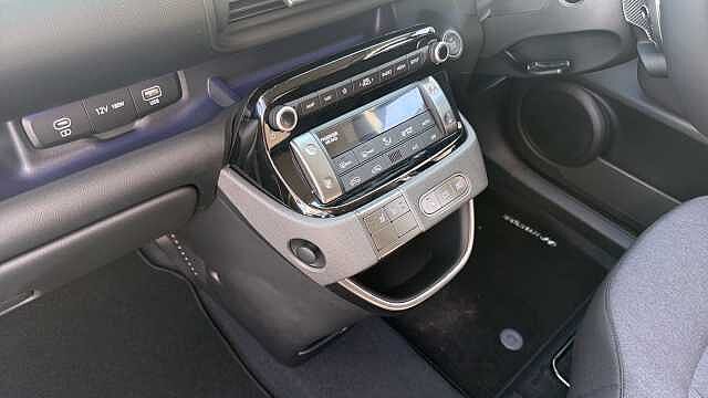 Hyundai INSTER 85kW 02 49kWh 5dr Auto Electric Hatchback