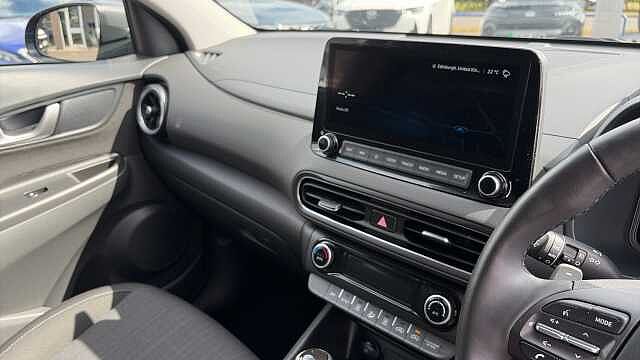 Hyundai KONA 1.6 GDi Hybrid Premium 5dr DCT Hybrid Hatchback Grey