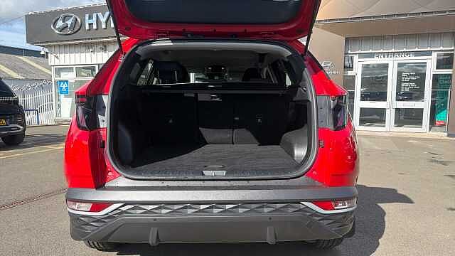Hyundai TUCSON 1.6 TGDi SE Connect 5dr 2WD Petrol Estate Red