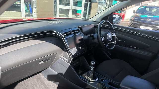 Hyundai TUCSON 1.6 TGDi SE Connect 5dr 2WD Petrol Estate Red
