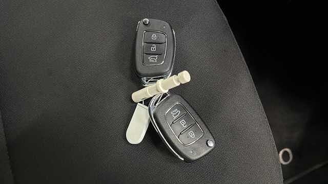 Hyundai I20 1.0T GDi Advance [Nav] 5dr Petrol Hatchback Black