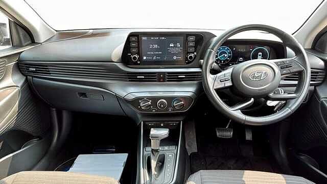 Hyundai I20 1.0 T-GDI MHEV SE CONNECT DCT EURO 6 (S/S) 5DR White