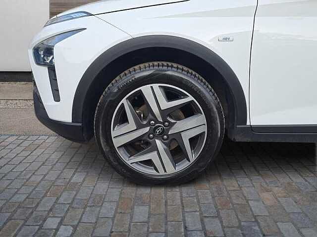 Hyundai BAYON 1.0 T-GDi MHEV Ultimate SUV 5dr Petrol Hybrid Manual Euro 6 (s/s) (120 ps) White
