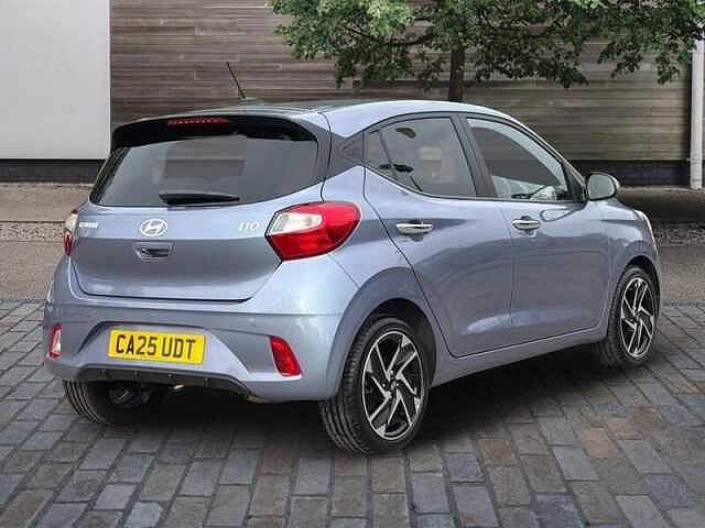 Hyundai I10 1.0 Premium Hatchback 5dr Petrol Auto Euro 6 (s/s) (63 ps) Blue