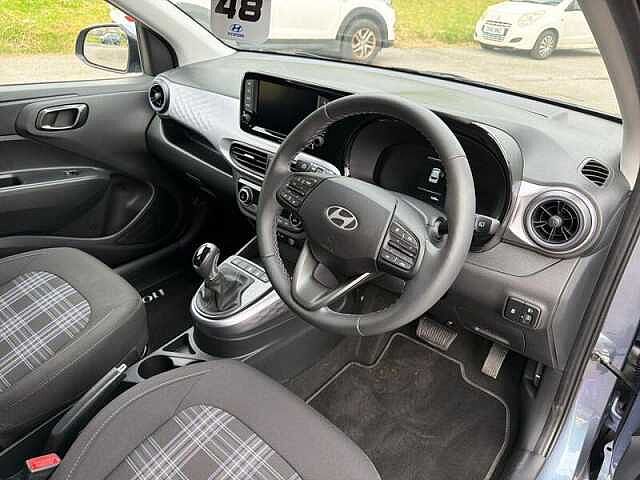 Hyundai I10 1.0 Premium Hatchback 5dr Petrol Auto Euro 6 (s/s) (63 ps) Blue