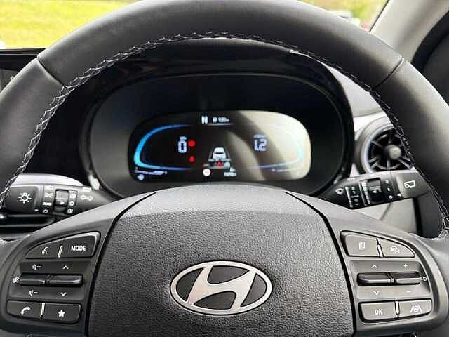 Hyundai I10 1.0 Premium Hatchback 5dr Petrol Auto Euro 6 (s/s) (63 ps) Blue
