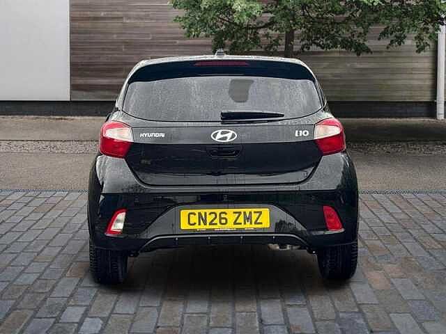 Hyundai i10 1.2 Premium Hatchback 5dr Petrol Auto Euro 6 (s/s) (79 ps)