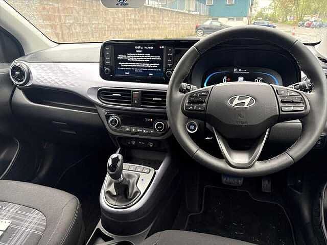 Hyundai i10 1.2 Premium Hatchback 5dr Petrol Auto Euro 6 (s/s) (79 ps)