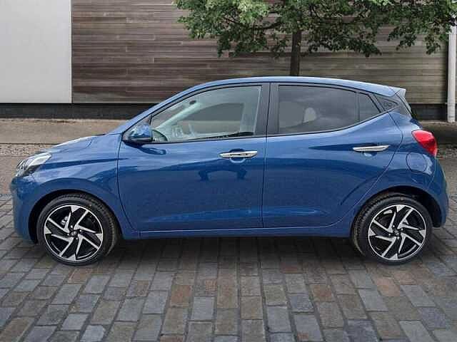 Hyundai i10 1.2 Premium Hatchback 5dr Petrol Auto Euro 6 (s/s) (79 ps)