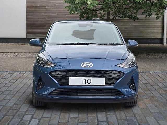 Hyundai i10 1.2 Premium Hatchback 5dr Petrol Auto Euro 6 (s/s) (79 ps)