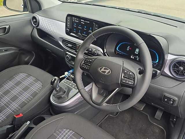 Hyundai i10 1.2 Premium Hatchback 5dr Petrol Auto Euro 6 (s/s) (79 ps)