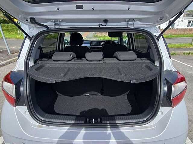 Hyundai i10 1.2 Premium Hatchback 5dr Petrol Auto Euro 6 (s/s) (79 ps)