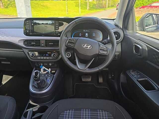 Hyundai i10 1.2 Premium Hatchback 5dr Petrol Auto Euro 6 (s/s) (79 ps)