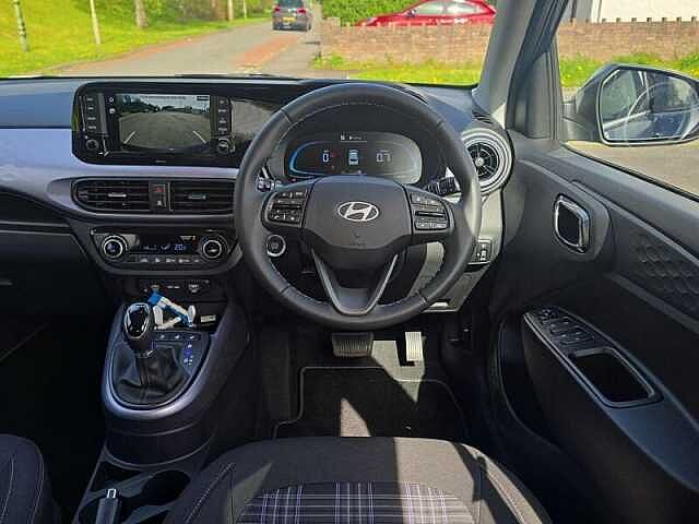 Hyundai i10 1.2 Premium Hatchback 5dr Petrol Auto Euro 6 (s/s) (79 ps)