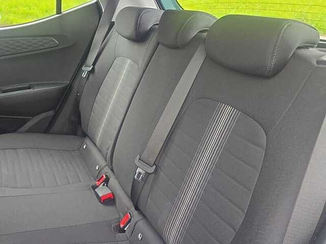 Hyundai i10 1.0 SE Connect Hatchback 5dr Petrol Auto Euro 6 (s/s) (67 ps)