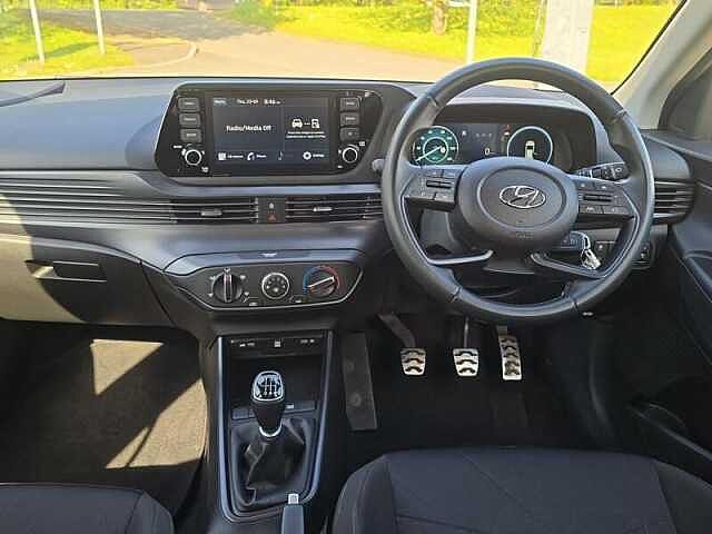 Hyundai BAYON 1.0 T-GDi MHEV SE Connect SUV 5dr Petrol Hybrid Manual Euro 6 (s/s) (100 ps) Black