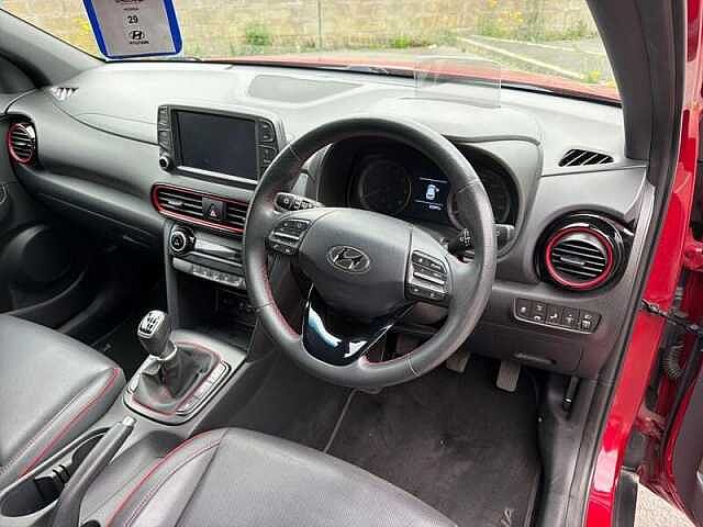 Hyundai KONA 1.0 T-GDi Premium SE SUV 5dr Petrol Manual Euro 6 (s/s) (120 ps) Red