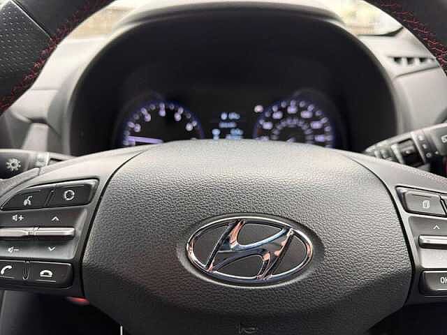 Hyundai KONA 1.0 T-GDi Premium SE SUV 5dr Petrol Manual Euro 6 (s/s) (120 ps) Red
