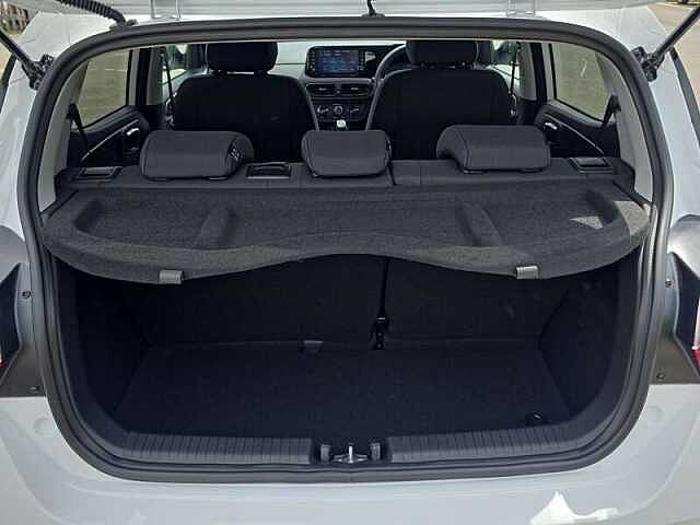 Hyundai I10 1.0 Advance Hatchback 5dr Petrol Manual Euro 6 (s/s) (63 ps) White