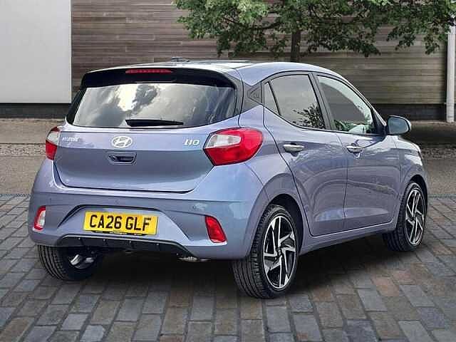 Hyundai i10 1.2 Premium Hatchback 5dr Petrol Auto Euro 6 (s/s) (79 ps)