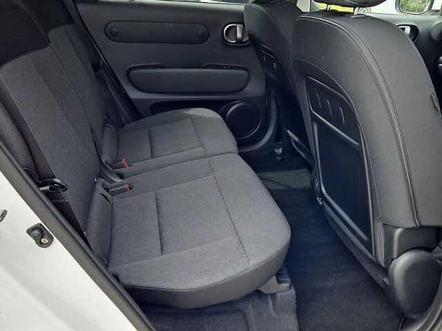 Hyundai INSTER Long Range 49kWh 02 SUV 5dr Electric Auto (115 ps)