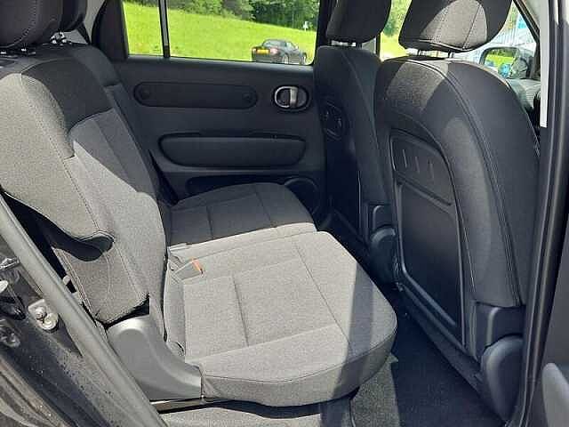 Hyundai INSTER 5dr Hat 85kw 2 49kwh