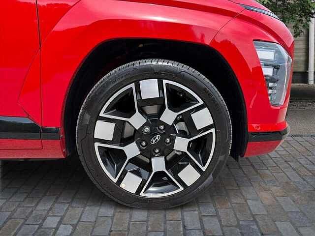 Hyundai KONA 65.4kWh Ultimate SUV 5dr Electric Auto (218 ps)