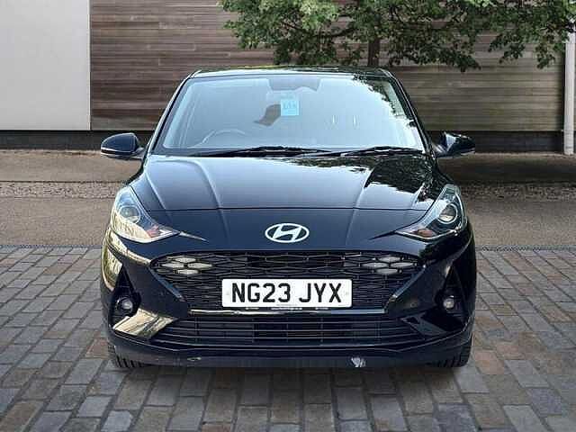 Hyundai i10 1.2 Premium Hatchback 5dr Petrol Manual Euro 6 (s/s) (84 ps)