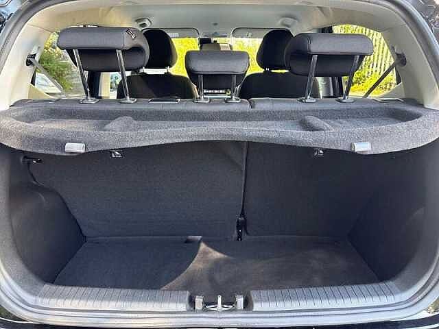 Hyundai i10 1.2 Premium Hatchback 5dr Petrol Manual Euro 6 (s/s) (84 ps)