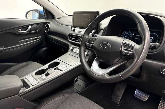 Hyundai KONA 39kWh Premium Auto 5dr (10.5kW Charger)