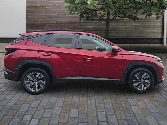 Hyundai TUCSON SE Connect 1.6 T-GDi Hybrid (230 ps) Red
