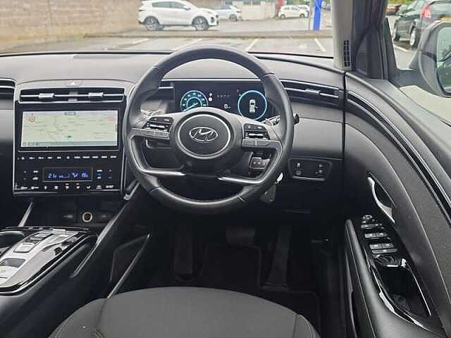 Hyundai TUCSON SE Connect 1.6 T-GDi Hybrid (230 ps) Red
