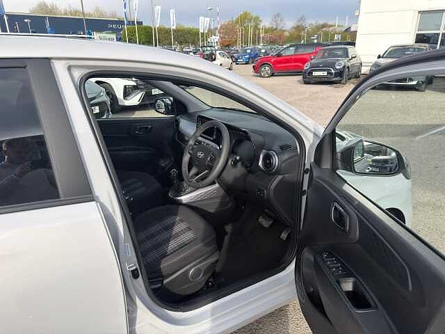 Hyundai i10 1.2 Premium Auto Euro 6 (s/s) 5dr