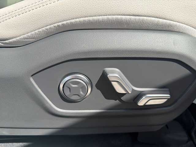 Hyundai SANTA FE 1.6T Ultimate Auto Euro 6 (s/s) 5dr (7Seat) White