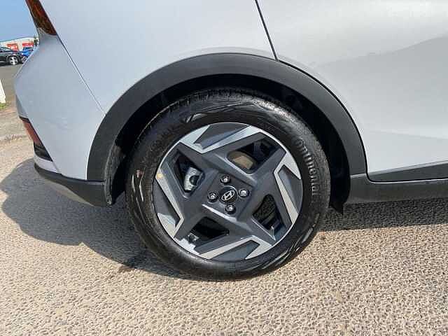 Hyundai Bayon 1.0 T-GDi Tech Line SUV 5dr Petrol Manual Euro 6 (s/s) (90 ps)
