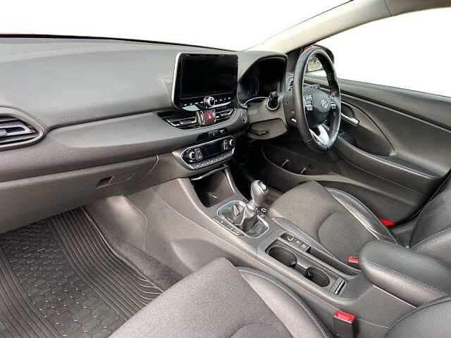 Hyundai I30 1.0 T-GDi MHEV Premium Hatchback 5dr Petrol Hybrid Manual Euro 6 (s/s) (120 ps) Ultimate Red