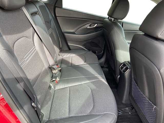 Hyundai I30 1.0 T-GDi MHEV Premium Hatchback 5dr Petrol Hybrid Manual Euro 6 (s/s) (120 ps) Ultimate Red