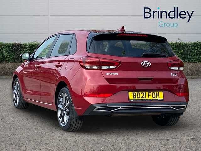 Hyundai I30 1.0 T-GDi MHEV Premium Hatchback 5dr Petrol Hybrid Manual Euro 6 (s/s) (120 ps) Ultimate Red