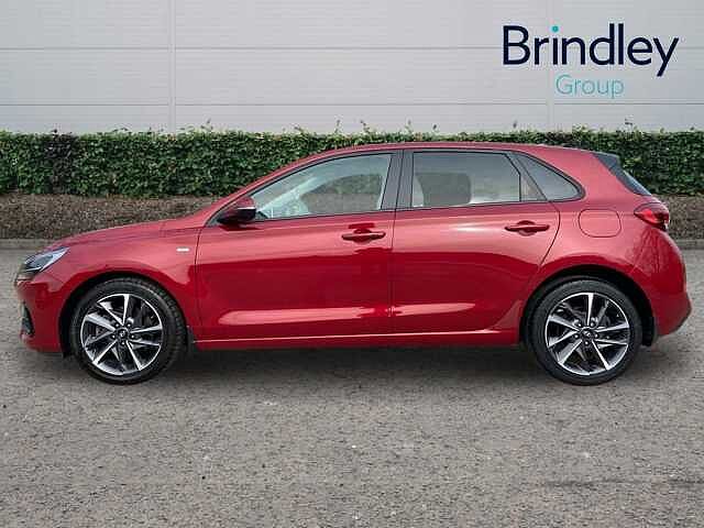 Hyundai I30 1.0 T-GDi MHEV Premium Hatchback 5dr Petrol Hybrid Manual Euro 6 (s/s) (120 ps) Ultimate Red