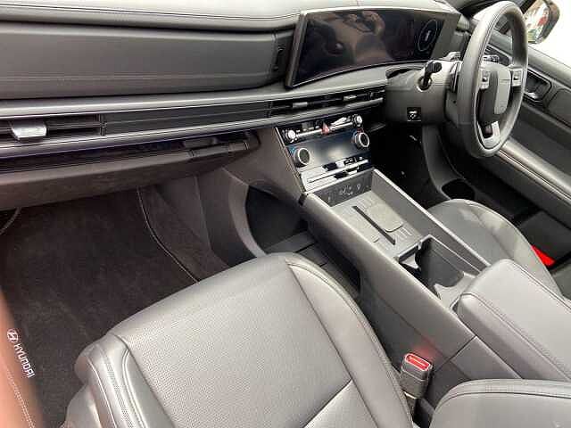 Hyundai Santa Fe 1.6T Calligraphy SUV 5dr Petrol Hybrid Auto Euro 6 (s/s) (7Seat) (239 ps)