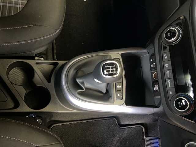 Hyundai I10 1.2 Premium Hatchback 5dr Petrol Manual Euro 6 (s/s) (79 ps) Phantom Black