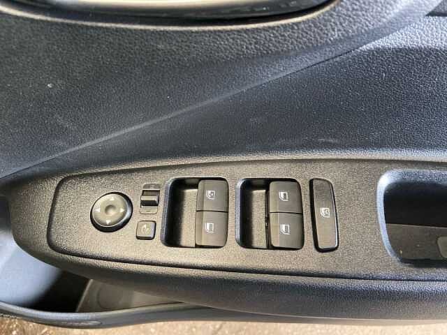 Hyundai i10 1.2 Premium Hatchback 5dr Petrol Manual Euro 6 (s/s) (79 ps)