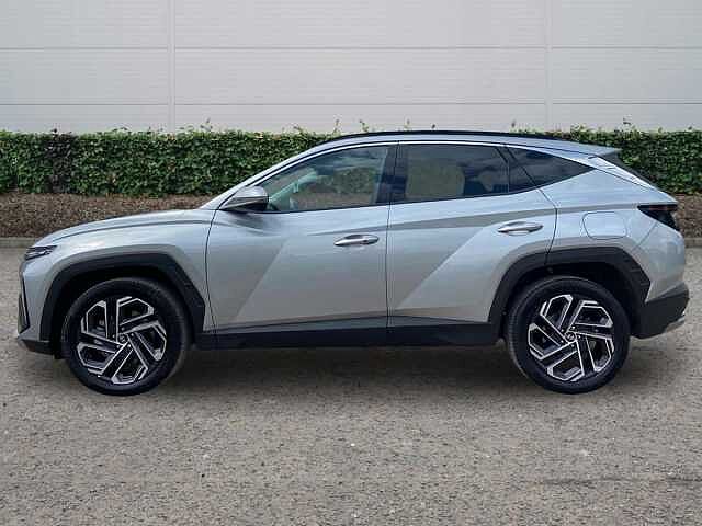 Hyundai TUCSON 1.6 T-GDi Ultimate SUV 5dr Petrol Hybrid Auto Euro 6 (s/s) (215 ps) Shimering Silver