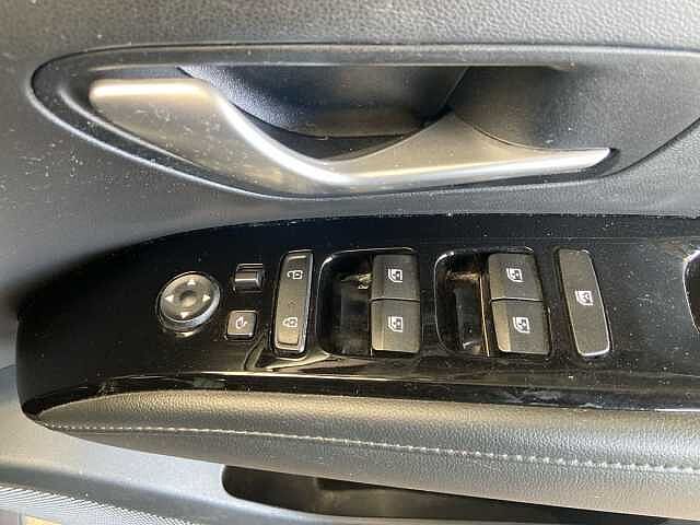 Hyundai TUCSON 1.6 h T-GDi Ultimate SUV 5dr Petrol Hybrid Auto Euro 6 (s/s) (230 ps) Silky Bronze