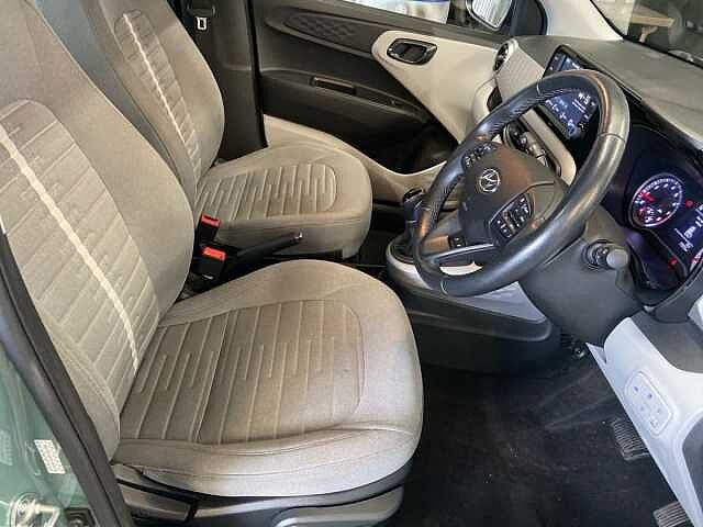 Hyundai i10 1.0 Premium Hatchback 5dr Petrol Auto Euro 6 (s/s) (67 ps)