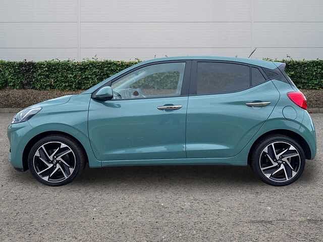 Hyundai i10 1.0 Premium Hatchback 5dr Petrol Auto Euro 6 (s/s) (67 ps)
