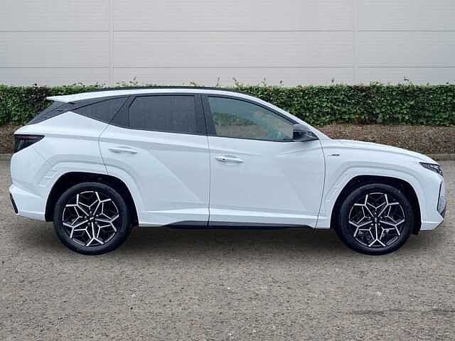 Hyundai TUCSON 1.6 h T-GDi N Line S SUV 5dr Petrol Hybrid Auto Euro 6 (s/s) (230 ps) Atlas White